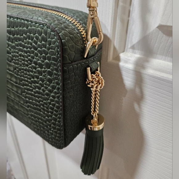 Michael Kors Amazon Green Crocodile Embossed Crossbody Bag - NWT - Picture 4 of 12